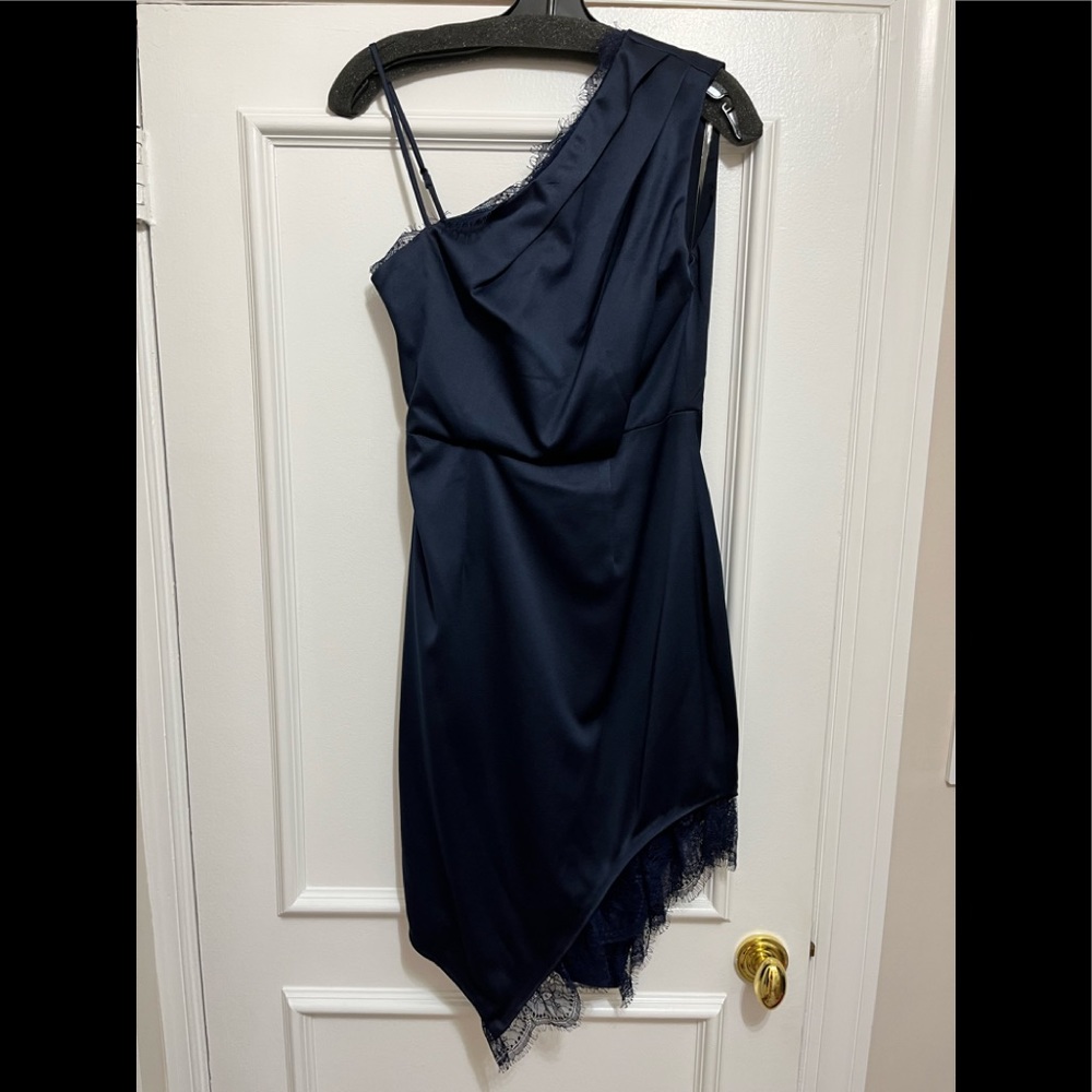 (NWT) Elliatt navy cocktail dress